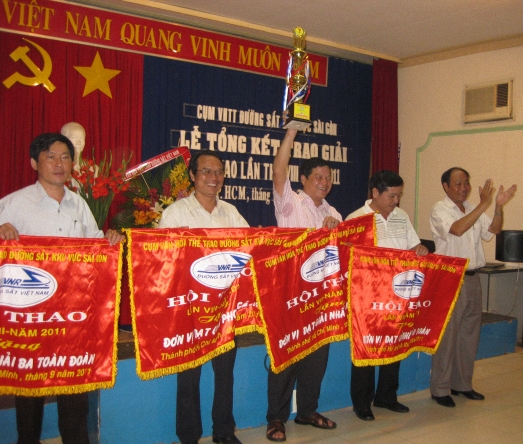 Tổng kết trao giải hội thao cụm