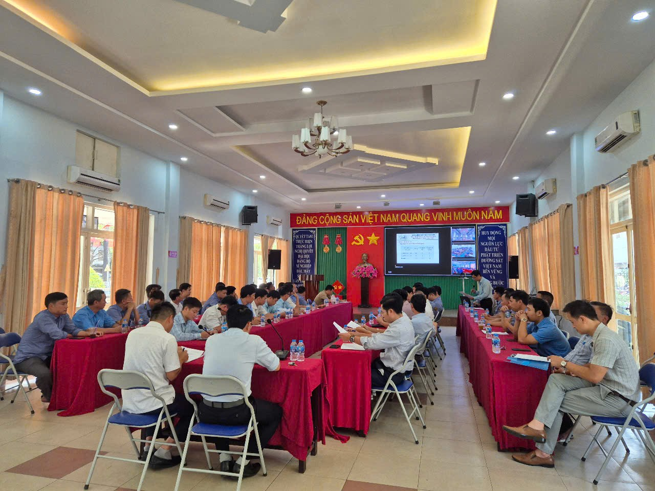 HỘI THẢO NÂNG CAO CHẤT LƯỢNG ĐẢM BẢO AN TOÀN CHẠY TÀU NĂM 2025