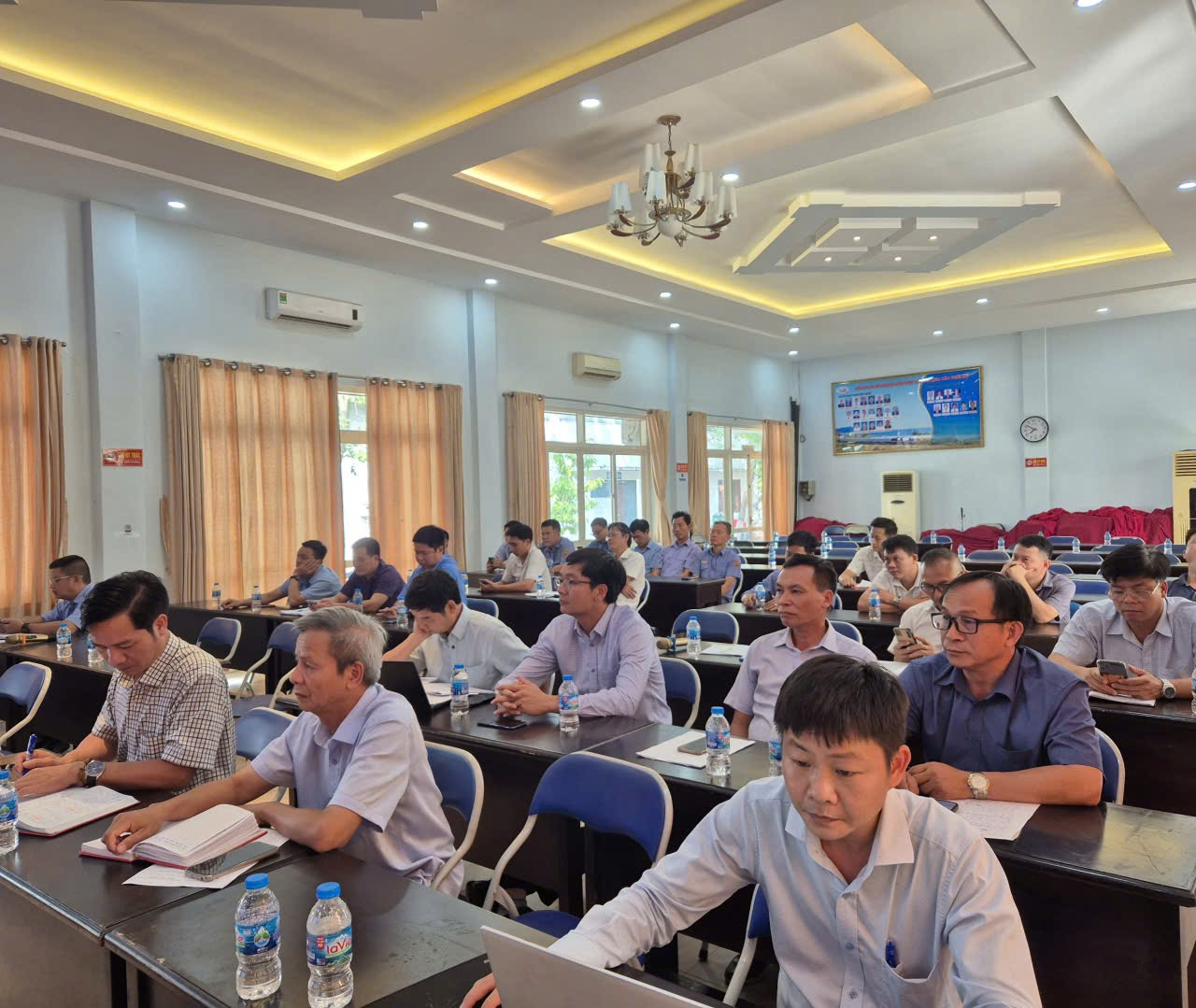 Xí nghiệp Đầu máy Sài Gòn tổ chức Hội nghị Tổng kết Vận tải Hè và Triển khai các văn bản đảm bảo Trật tự An toàn giao thông đường sắt trong tình hình mới.